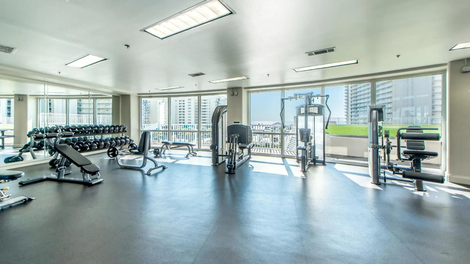 Laketown Wharf 1120 By Emerald Coast Retreats Panama City Beach