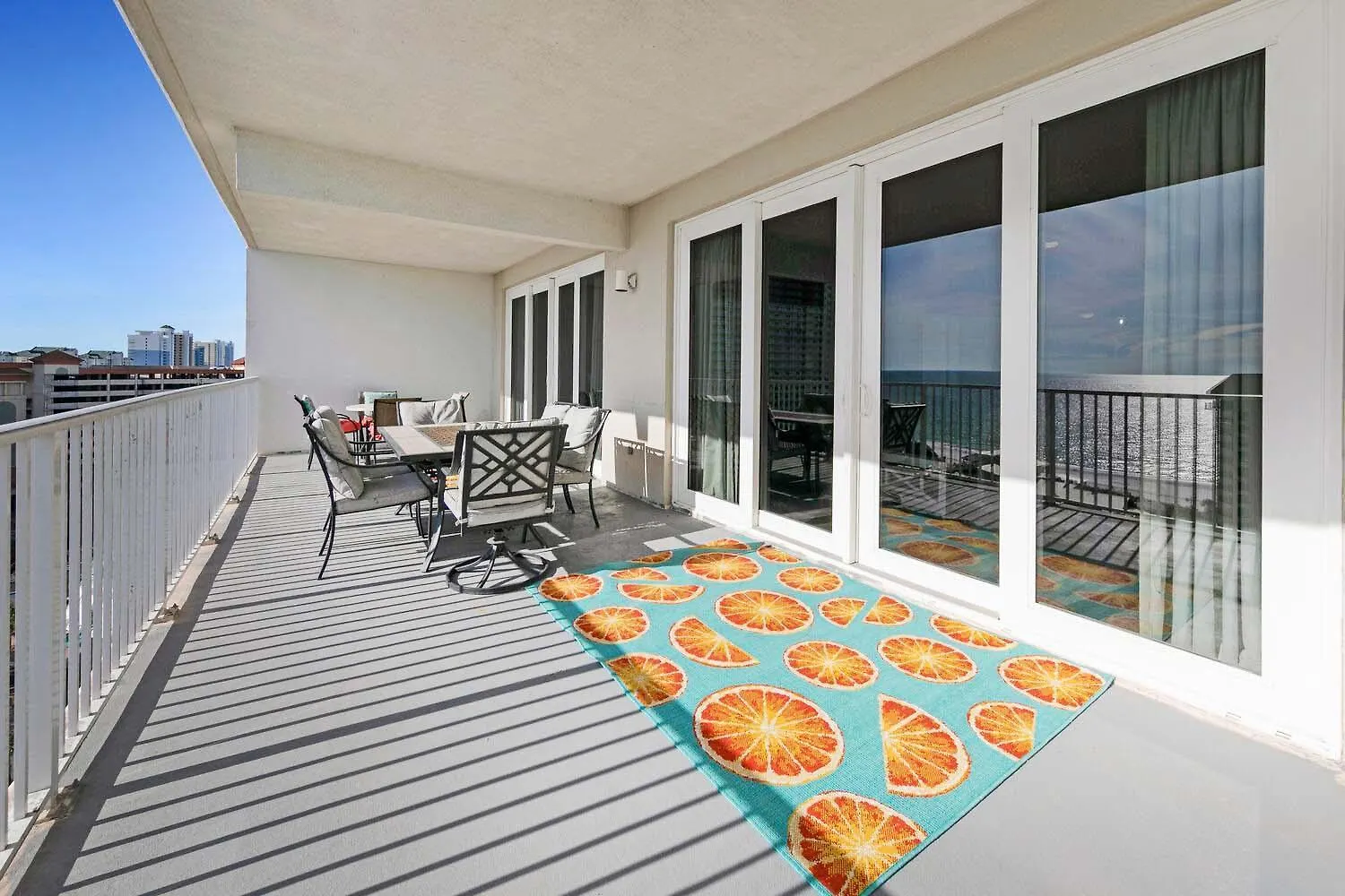 Laketown Wharf 1120 By Emerald Coast Retreats Panama City Beach